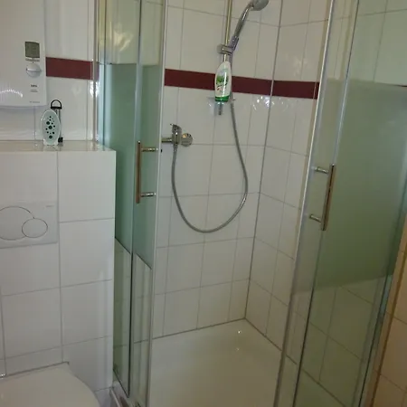 Hotel Famosa Dusseldorf