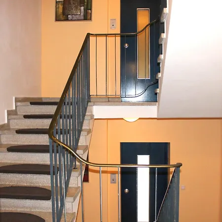 Hotel Famosa Dusseldorf