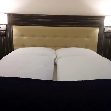 Famosa Hotel