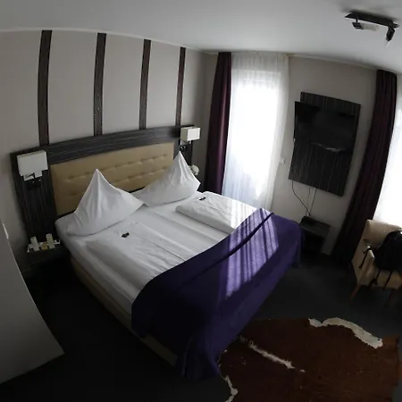 Hotel Famosa Düsseldorf