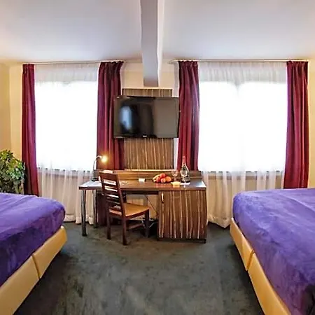 Famosa Hotel