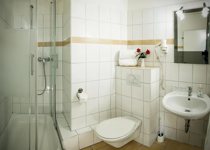 Famosa Ξενοδοχείο 3*