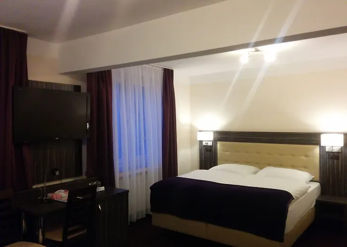 Hotel Famosa Düsseldorf